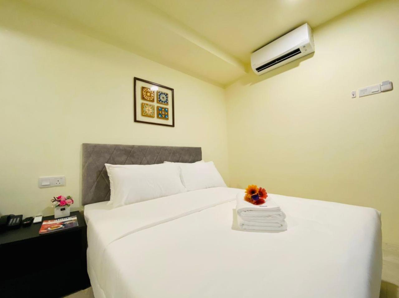 Bishop Hotel George Town Exterior foto